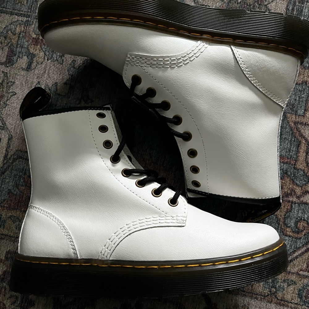 DR MARTEN boots brand new